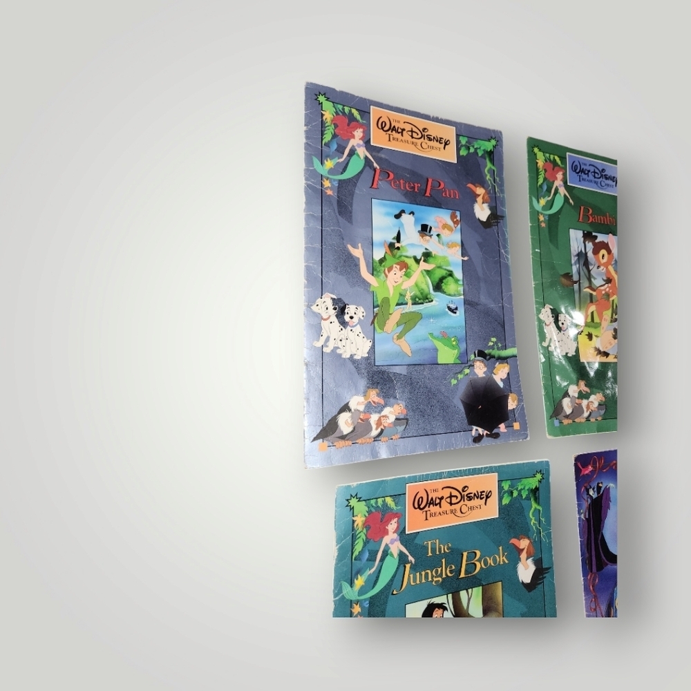 Vintage The Walt Disney Treasure Chest Book Collection Set of 8 Large Ov… - Picture 11 of 16